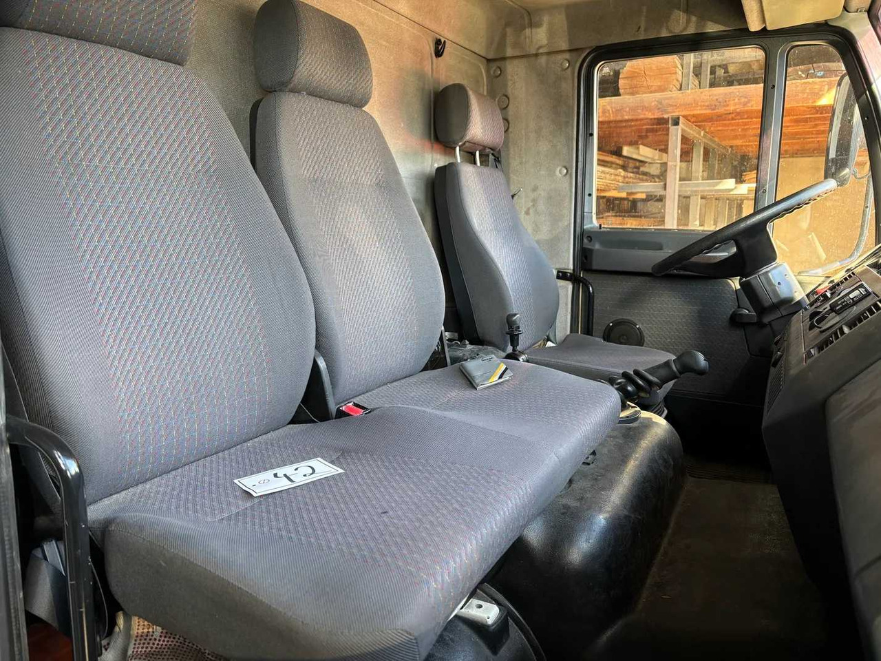 Φορτηγό MAN 8-163 / L 2000 TRUCK WITH BOX: φωτογραφία 13