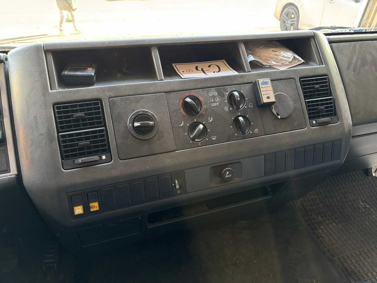 Φορτηγό MAN 8-163 / L 2000 TRUCK WITH BOX: φωτογραφία 27