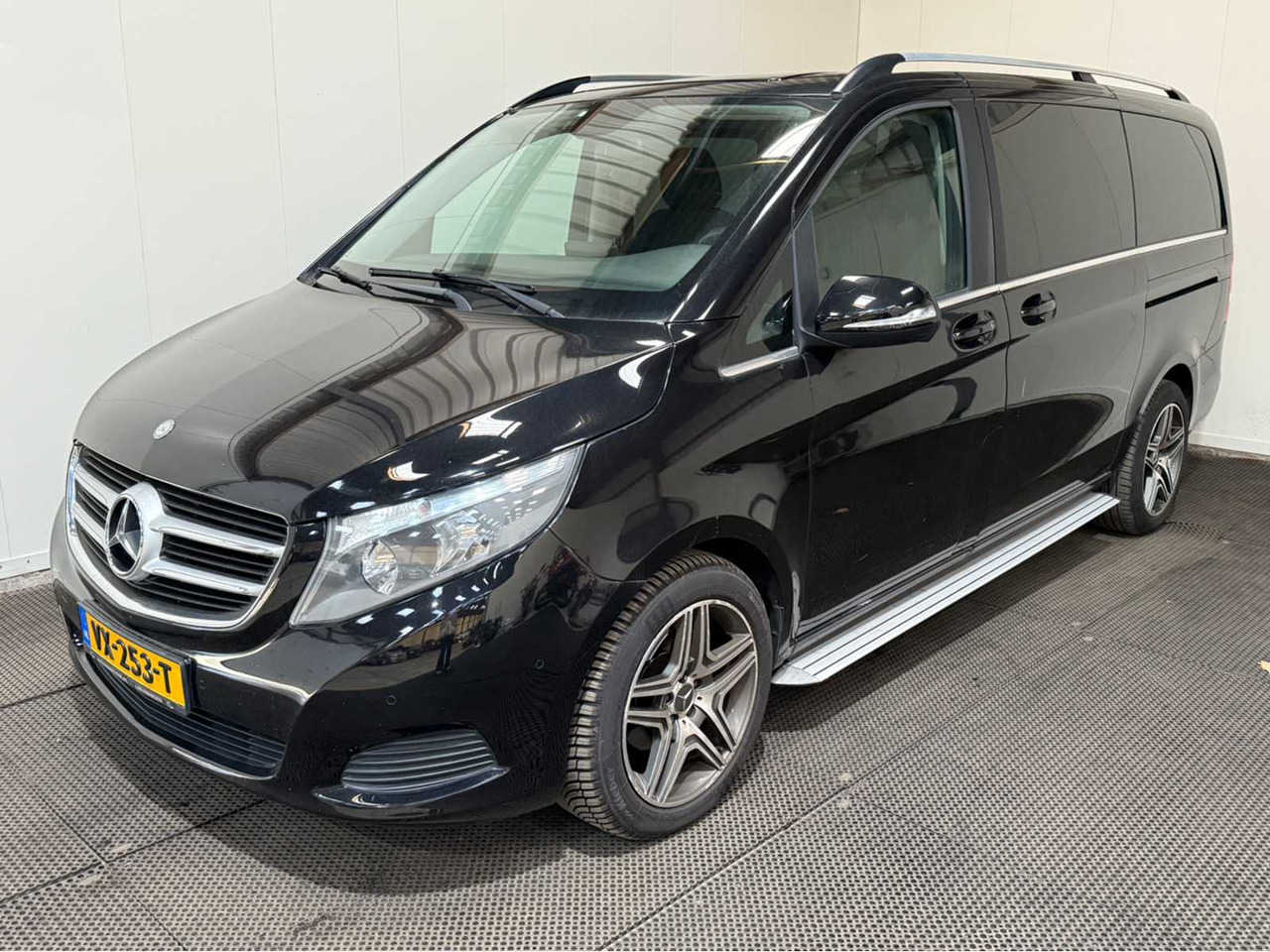 MERCEDES-BENZ - V-CLASS - V 220 - DOUBLE CAB - COMMERCIAL VEHICLE - 2015 - Ελαφρύ επαγγελματικό: φωτογραφία 1 MERCEDES-BENZ - V-CLASS - V 220 - DOUBLE CAB - COMMERCIAL VEHICLE - 2015 - Ελαφρύ επαγγελματικό: φωτογραφία 1