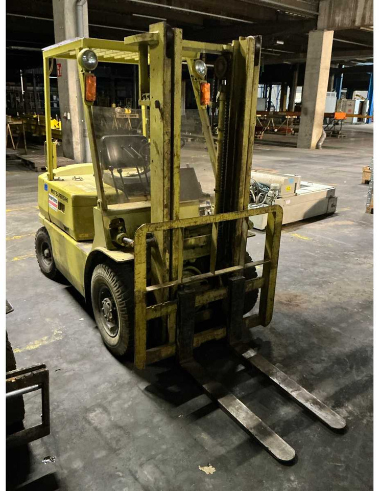MITSUBISHI FD20 FORKLIFT - Περονοφόρο όχημα: φωτογραφία 3 MITSUBISHI FD20 FORKLIFT - Περονοφόρο όχημα: φωτογραφία 3