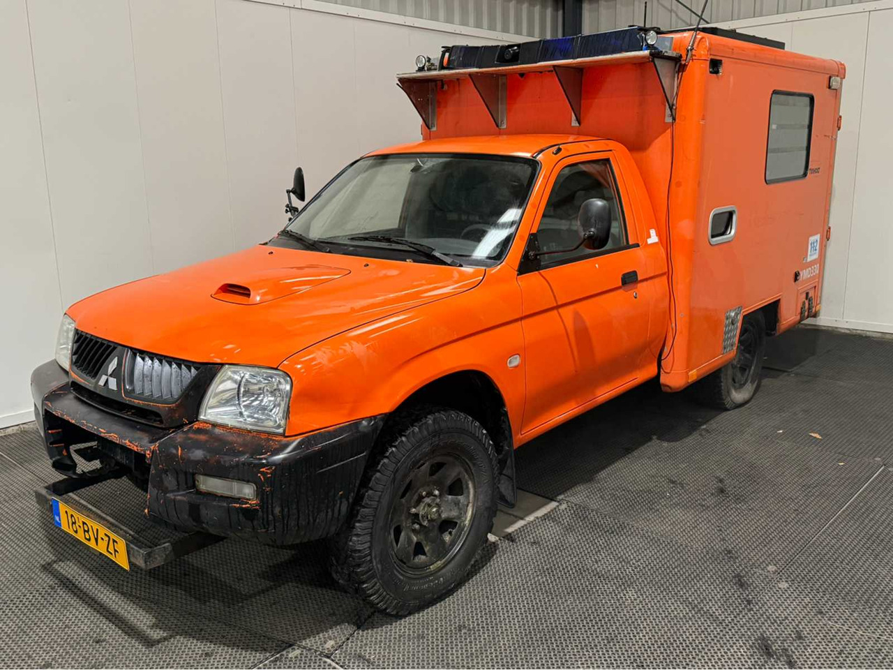 MITSUBISHI - L 200 - 4X4 - EX RESCUE BRIGADE - COMMERCIAL VEHICLE - 2006 - Ελαφρύ επαγγελματικό: φωτογραφία 2 MITSUBISHI - L 200 - 4X4 - EX RESCUE BRIGADE - COMMERCIAL VEHICLE - 2006 - Ελαφρύ επαγγελματικό: φωτογραφία 2