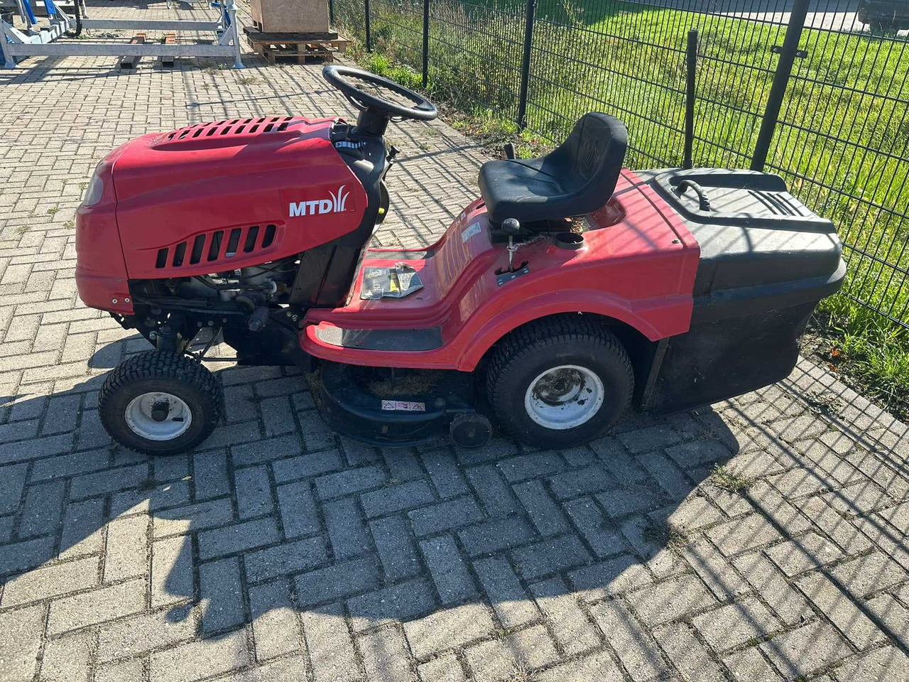 MTD re 125 m - Χλοοκοπτικό: φωτογραφία 3 MTD re 125 m - Χλοοκοπτικό: φωτογραφία 3