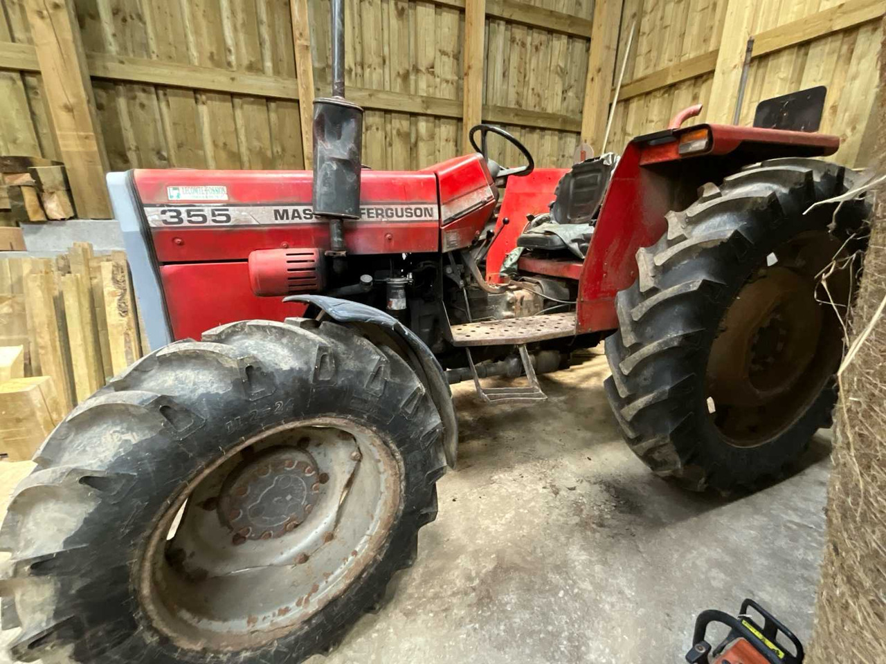Massey-Ferguson 1986 MASSEY-FERGUSON 355 4WD AGRICULTURAL TRACTOR - Τρακτέρ: φωτογραφία 2 Massey-Ferguson 1986 MASSEY-FERGUSON 355 4WD AGRICULTURAL TRACTOR - Τρακτέρ: φωτογραφία 2