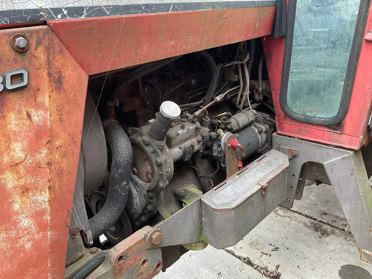 Τρακτέρ Massey Ferguson MF-590: φωτογραφία 18