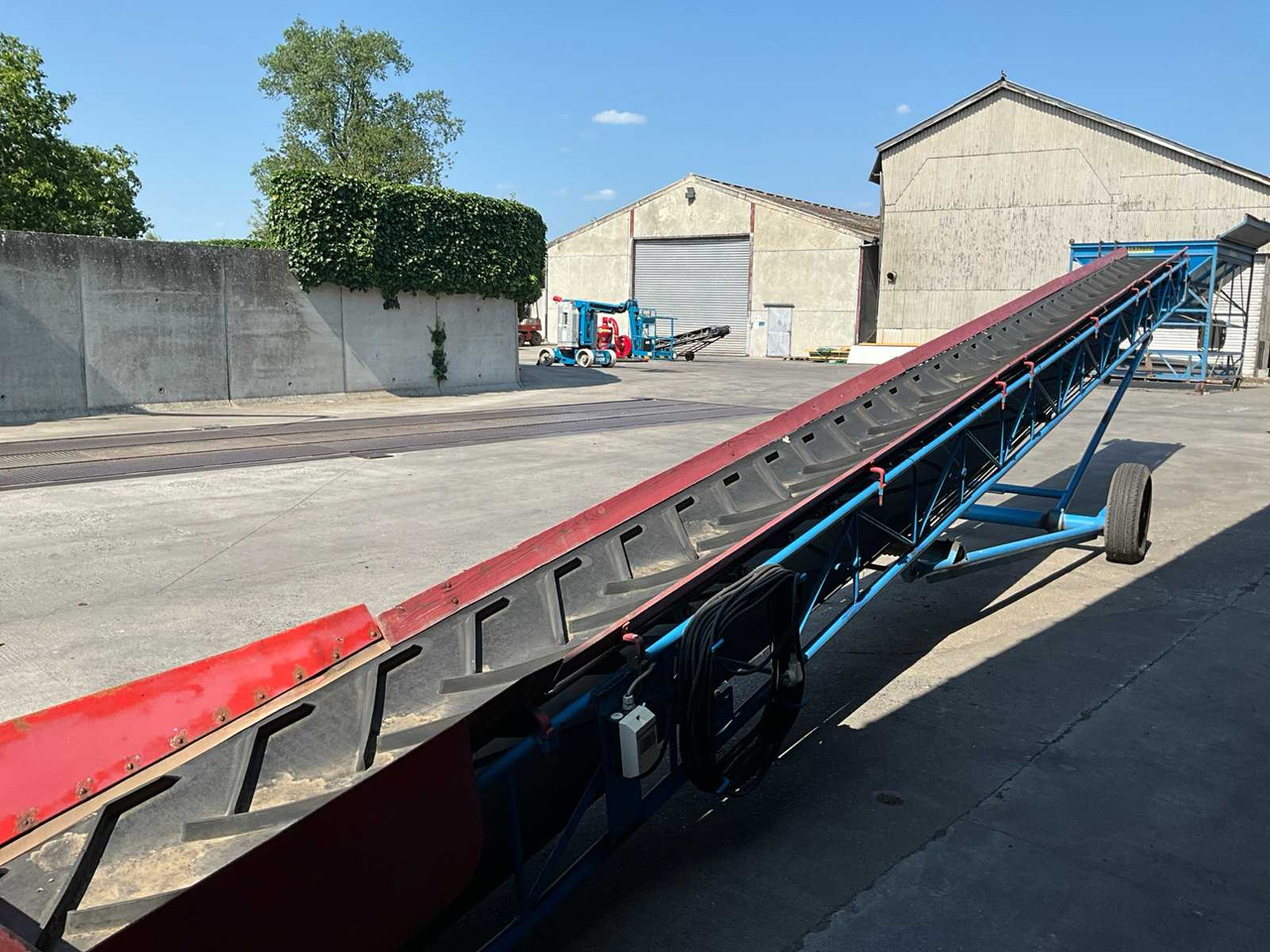 Mobile conveyor belt - toggle clamp - Μεταφορικός ιμάντας: φωτογραφία 4 Mobile conveyor belt - toggle clamp - Μεταφορικός ιμάντας: φωτογραφία 4