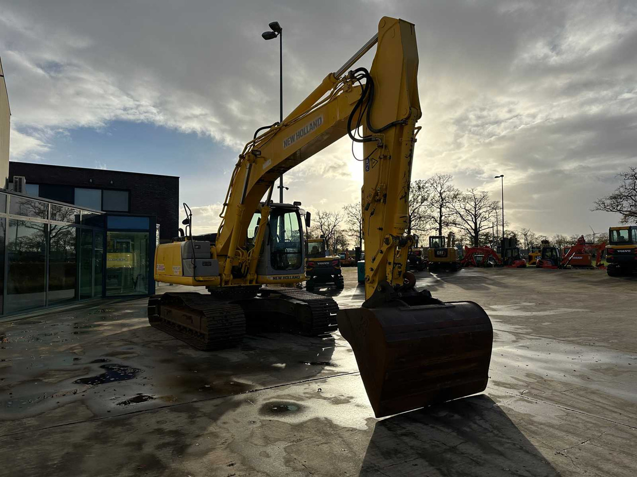 NEW HOLLAND - 2008 - E215B - CRAWLER EXCAVATOR - Εκσκαφέας: φωτογραφία 3 NEW HOLLAND - 2008 - E215B - CRAWLER EXCAVATOR - Εκσκαφέας: φωτογραφία 3