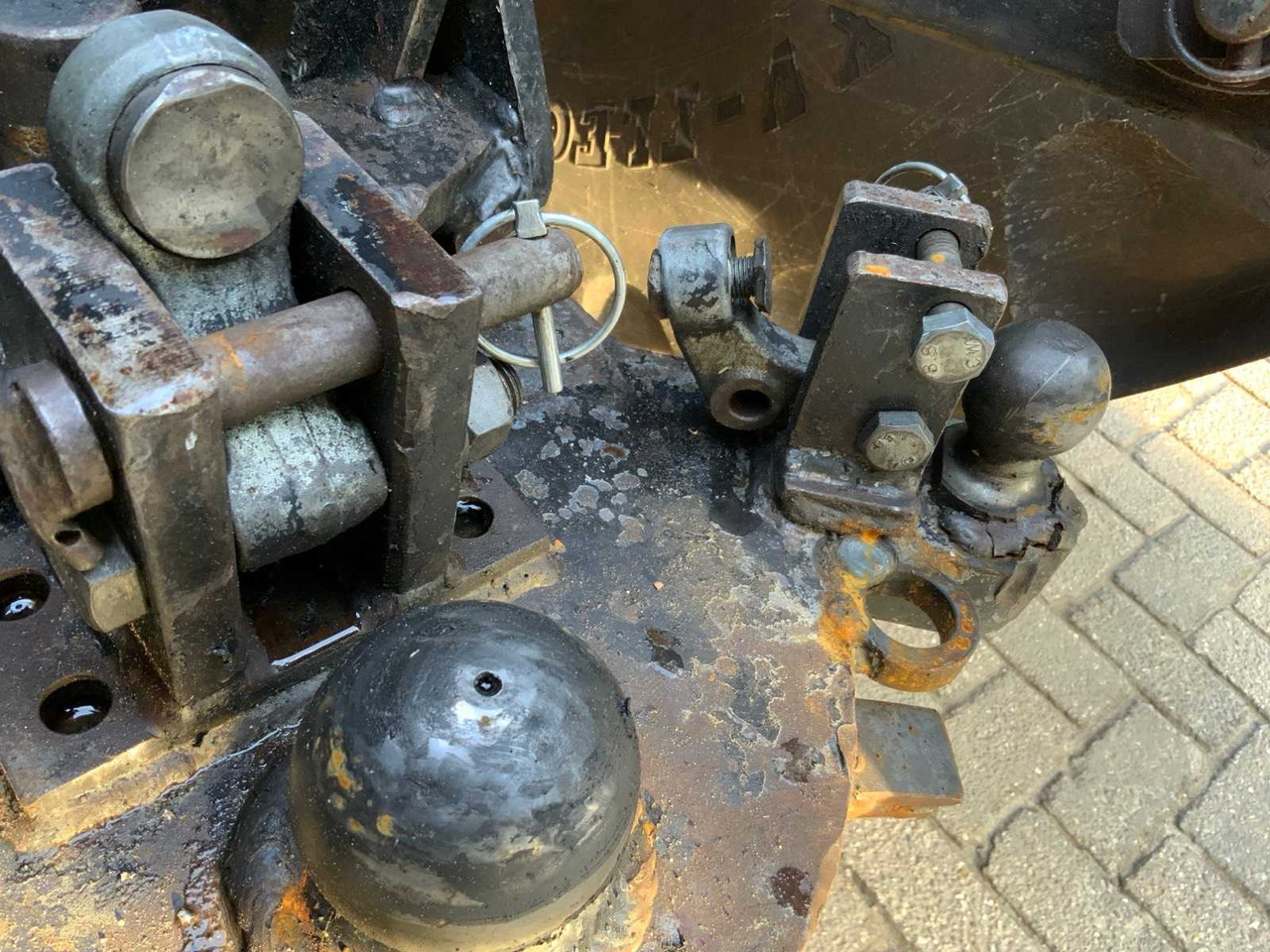 NEW HOLLAND 7000-SERIES / K80 - K50 TOWBAR - Τρακτέρ: φωτογραφία 3 NEW HOLLAND 7000-SERIES / K80 - K50 TOWBAR - Τρακτέρ: φωτογραφία 3