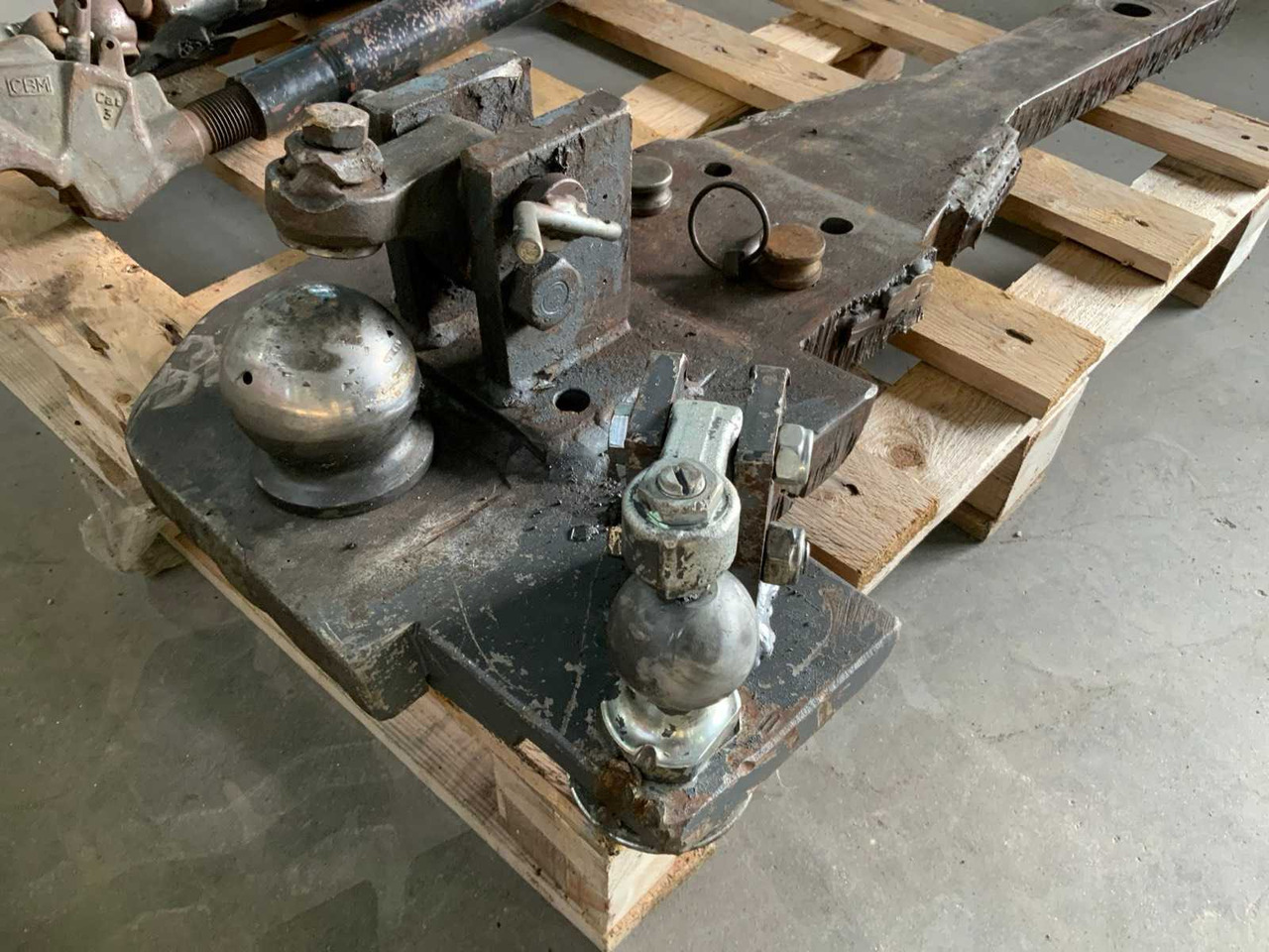 NEW HOLLAND 7000-SERIES / K80 - K50 TOWBAR - Τρακτέρ: φωτογραφία 4 NEW HOLLAND 7000-SERIES / K80 - K50 TOWBAR - Τρακτέρ: φωτογραφία 4