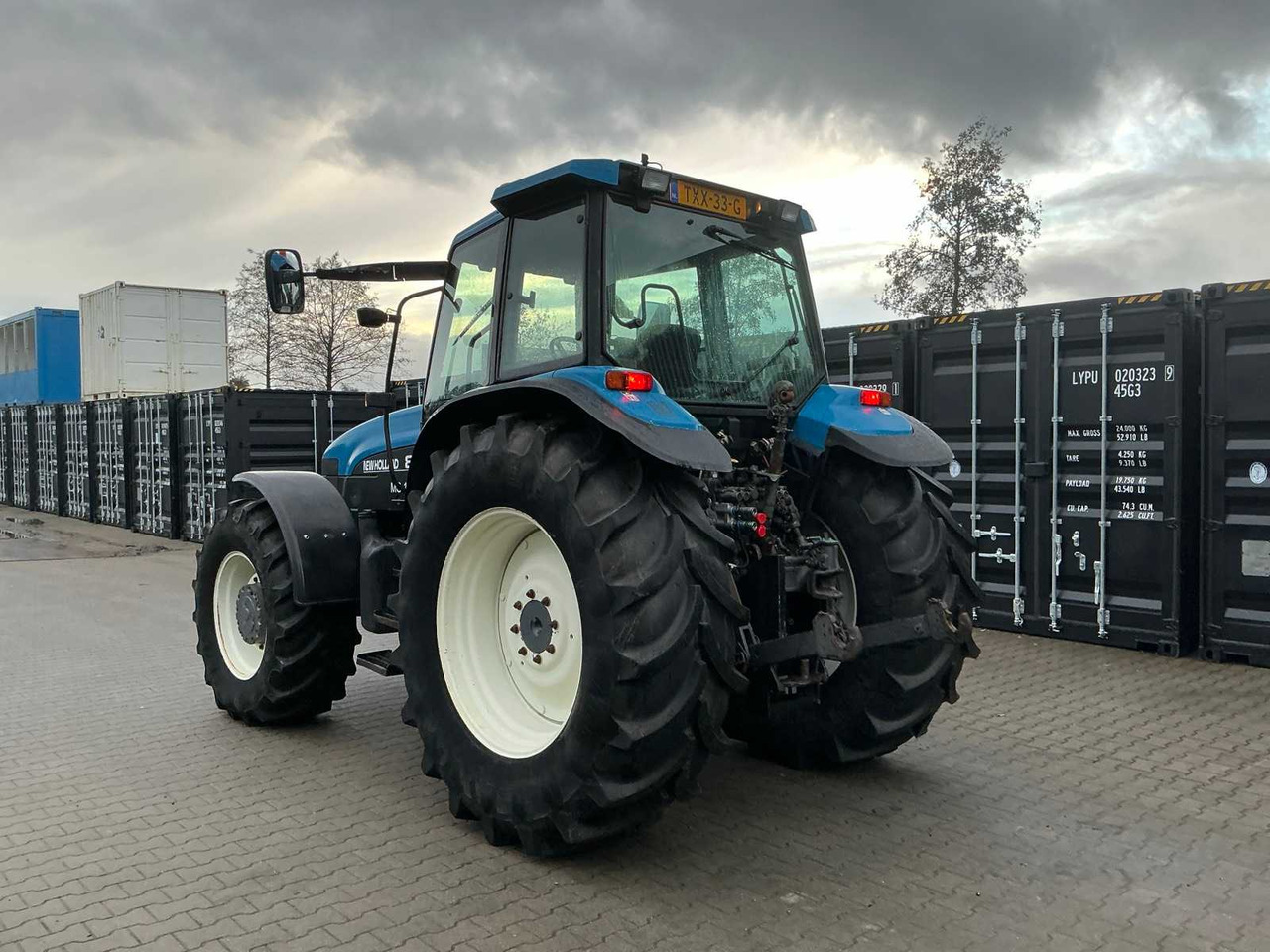 NEW HOLLAND 8360 ALL-WHEEL DRIVE FARM TRACTOR - Τρακτέρ: φωτογραφία 3 NEW HOLLAND 8360 ALL-WHEEL DRIVE FARM TRACTOR - Τρακτέρ: φωτογραφία 3