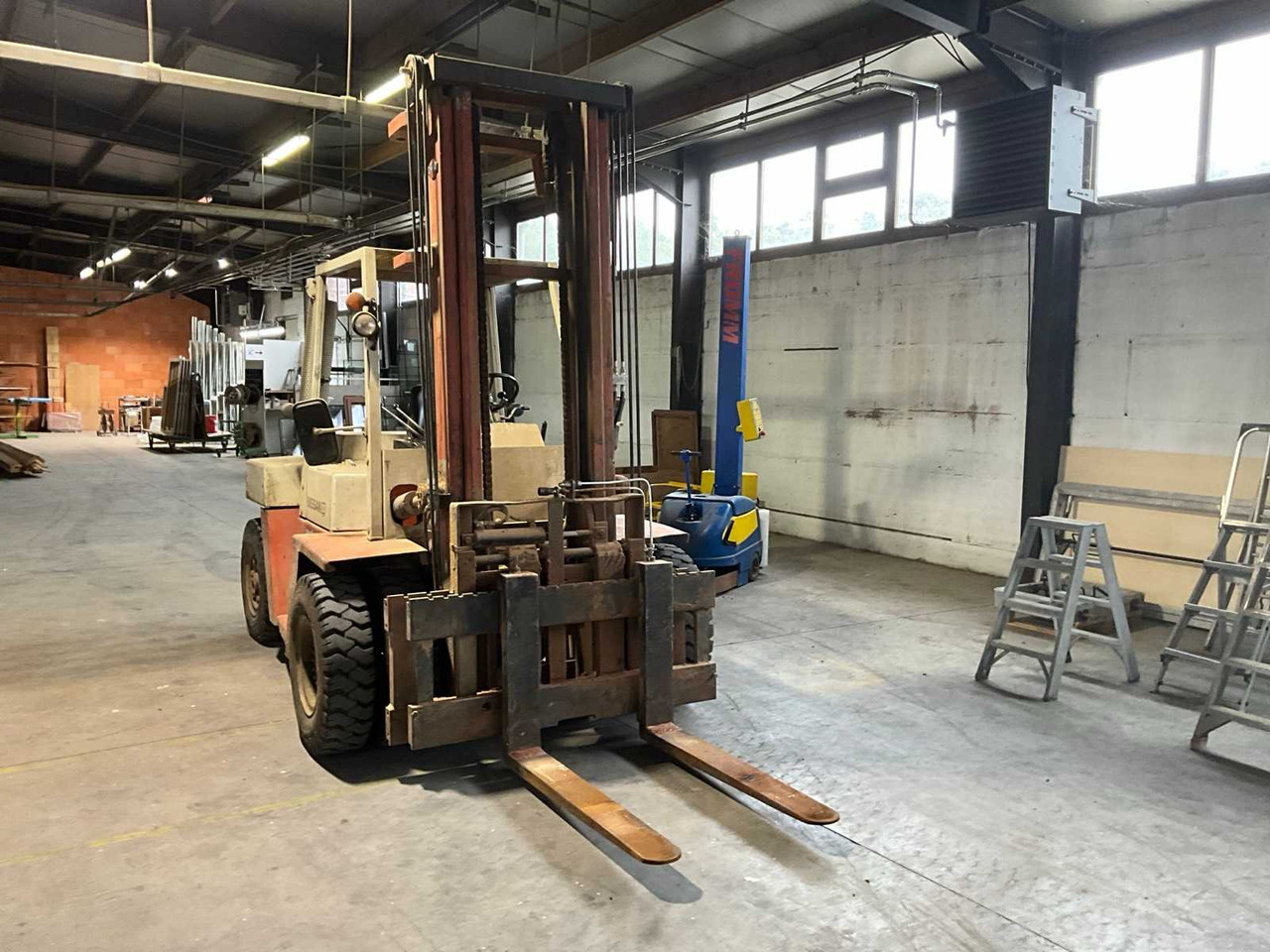 NISSAN DF05A50U FORKLIFT - Περονοφόρο όχημα: φωτογραφία 4 NISSAN DF05A50U FORKLIFT - Περονοφόρο όχημα: φωτογραφία 4