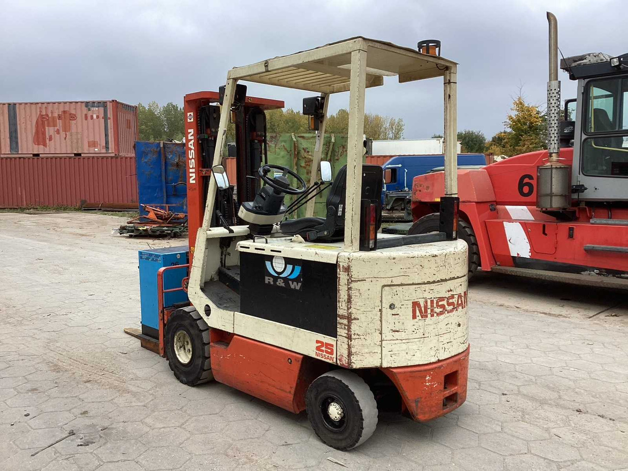 NISSAN YM02R-25U FORKLIFT - Περονοφόρο όχημα: φωτογραφία 4 NISSAN YM02R-25U FORKLIFT - Περονοφόρο όχημα: φωτογραφία 4