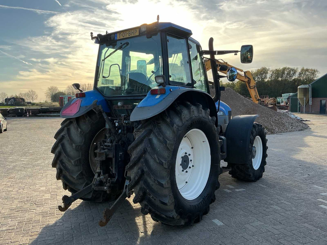 New holland TM135 - Τρακτέρ: φωτογραφία 5 New holland TM135 - Τρακτέρ: φωτογραφία 5