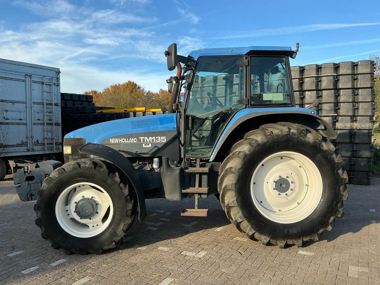 New holland TM135 - Τρακτέρ: φωτογραφία 2 New holland TM135 - Τρακτέρ: φωτογραφία 2