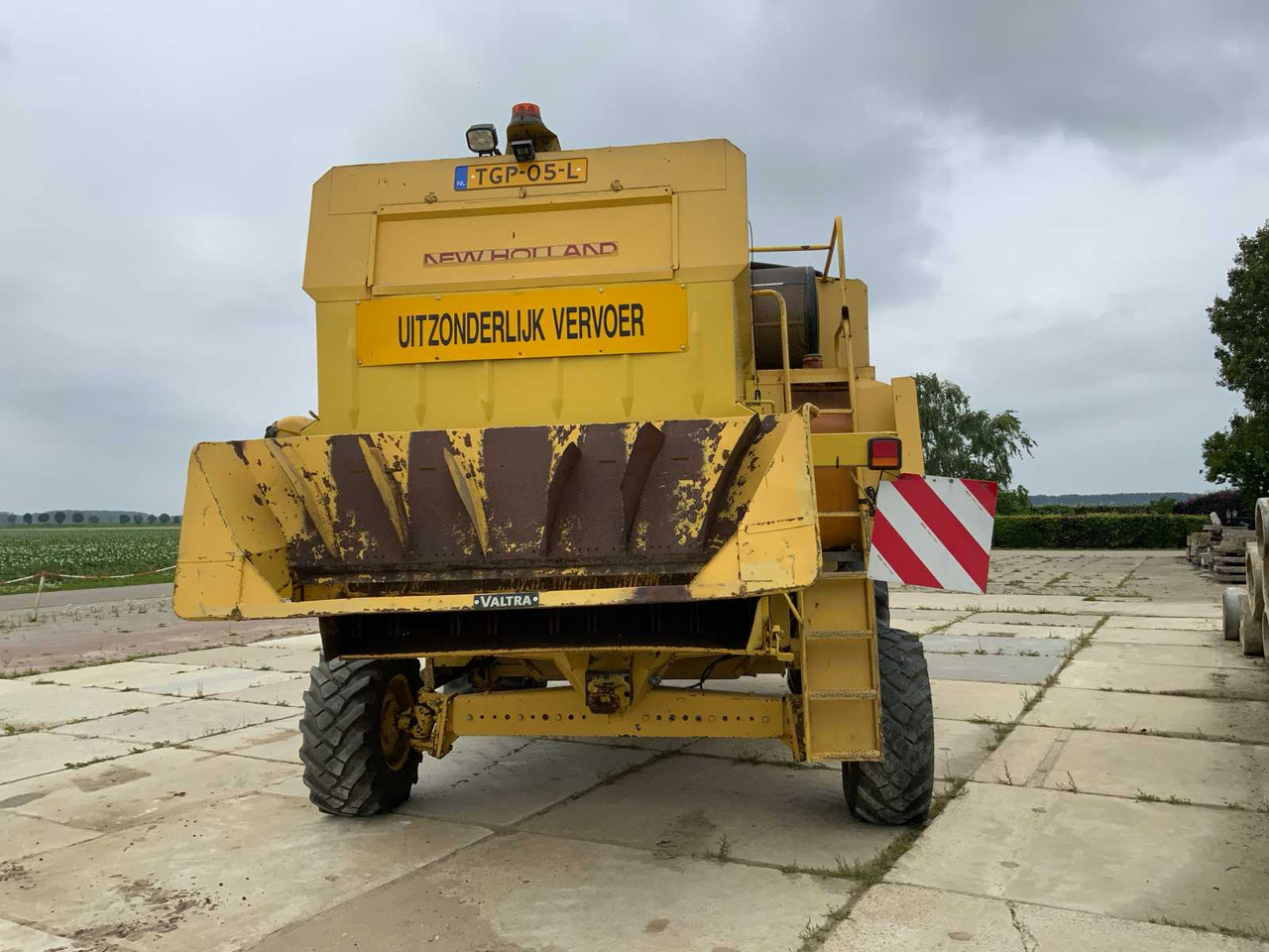 New holland TX36 - Θεριζοαλωνιστική μηχανή: φωτογραφία 5 New holland TX36 - Θεριζοαλωνιστική μηχανή: φωτογραφία 5