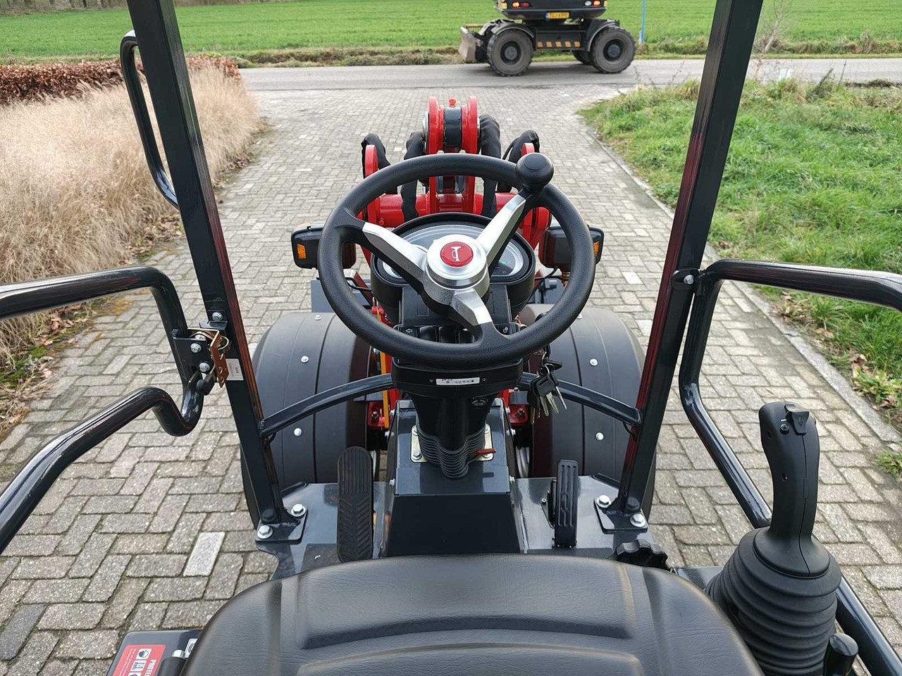 PANTHER W25 MINILOADER - Ελαστιχοφόρος φορτωτής: φωτογραφία 5 PANTHER W25 MINILOADER - Ελαστιχοφόρος φορτωτής: φωτογραφία 5