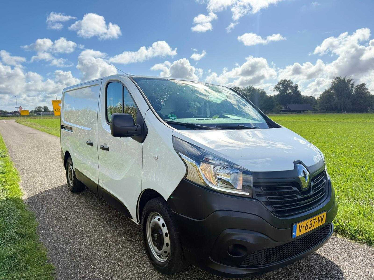 RENAULT - TRAFIC - 1.6 DCI T27 L1H1 COM - V-657-VR - Ελαφρύ επαγγελματικό: φωτογραφία 3 RENAULT - TRAFIC - 1.6 DCI T27 L1H1 COM - V-657-VR - Ελαφρύ επαγγελματικό: φωτογραφία 3
