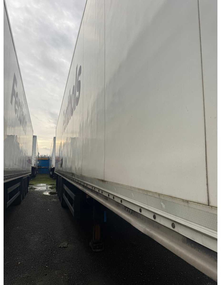 SCHMITZ CARGOBULL AG - SKO24 REFRIGERATED BOX SEMI-TRAILER - 2011 - SEMI-TRAILER - Επικαθήμενο: φωτογραφία 5 SCHMITZ CARGOBULL AG - SKO24 REFRIGERATED BOX SEMI-TRAILER - 2011 - SEMI-TRAILER - Επικαθήμενο: φωτογραφία 5