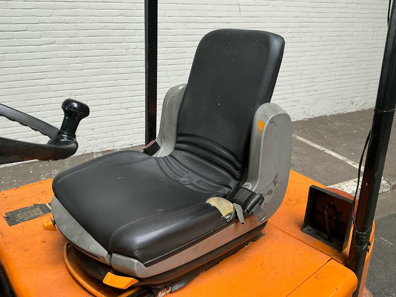 STILL - FORKLIFT TRUCKS - 1999 - Περονοφόρο όχημα: φωτογραφία 4 STILL - FORKLIFT TRUCKS - 1999 - Περονοφόρο όχημα: φωτογραφία 4