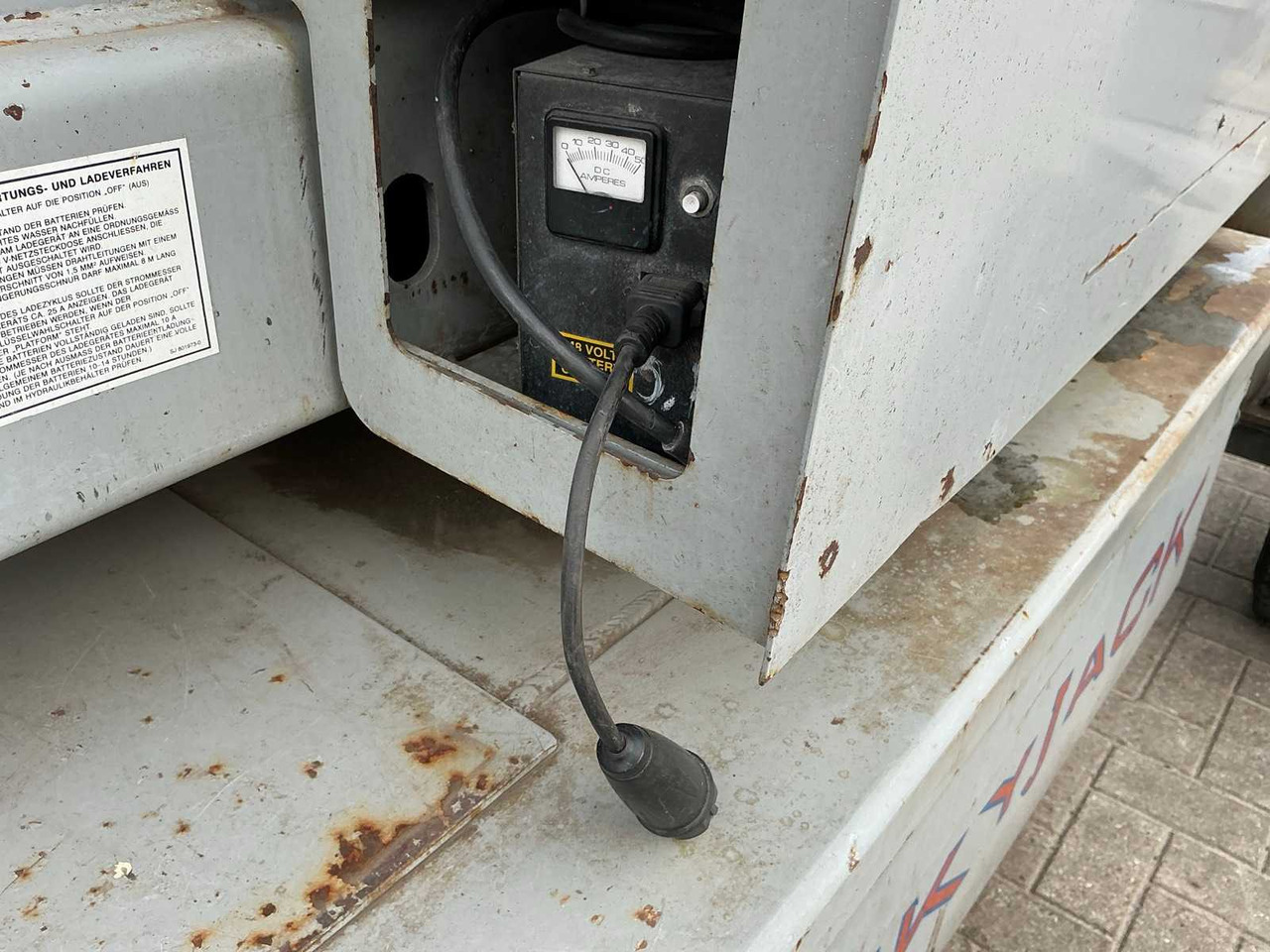 Πλατφόρμα εναέρια Skyjack 2002 SKYJACK SJLB32 ELECTRIC BOOM LIFT: φωτογραφία 8 Πλατφόρμα εναέρια Skyjack 2002 SKYJACK SJLB32 ELECTRIC BOOM LIFT: φωτογραφία 8