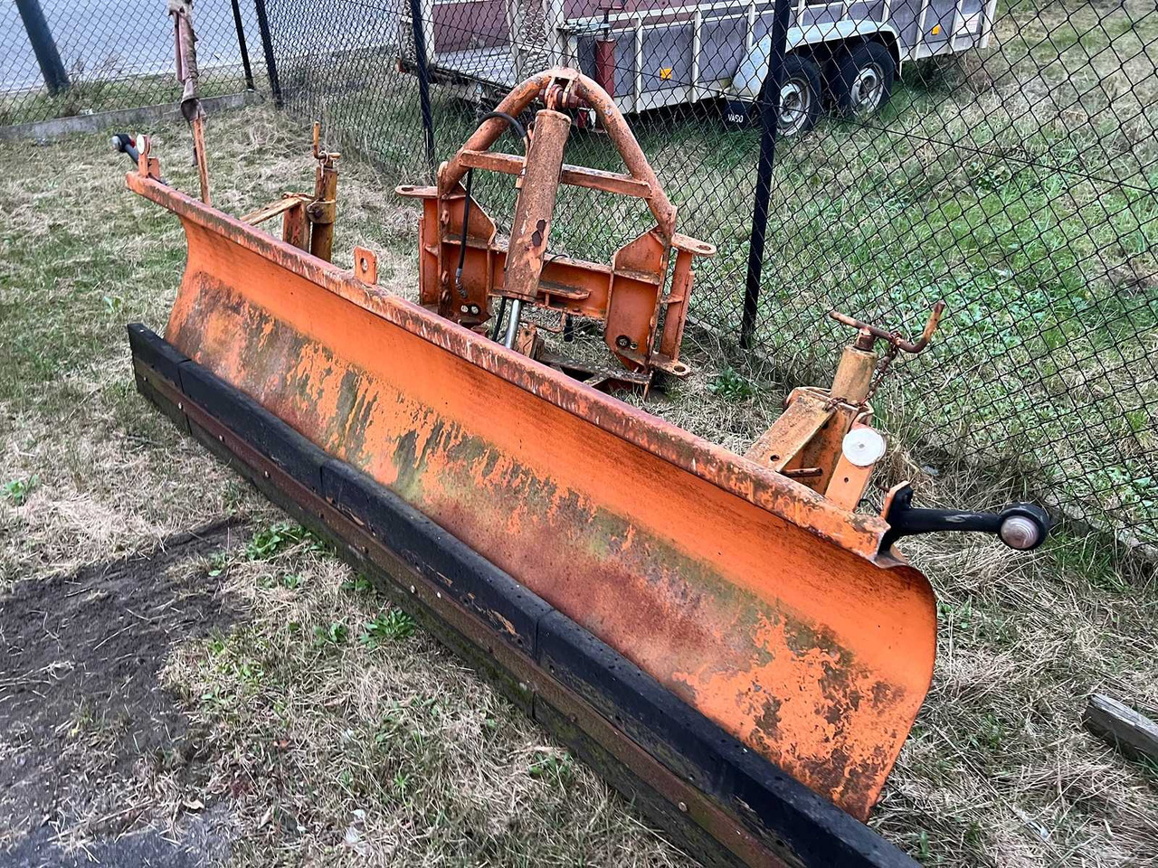 Snow plow - Εκχιονιστικό μαχαίρι: φωτογραφία 3 Snow plow - Εκχιονιστικό μαχαίρι: φωτογραφία 3