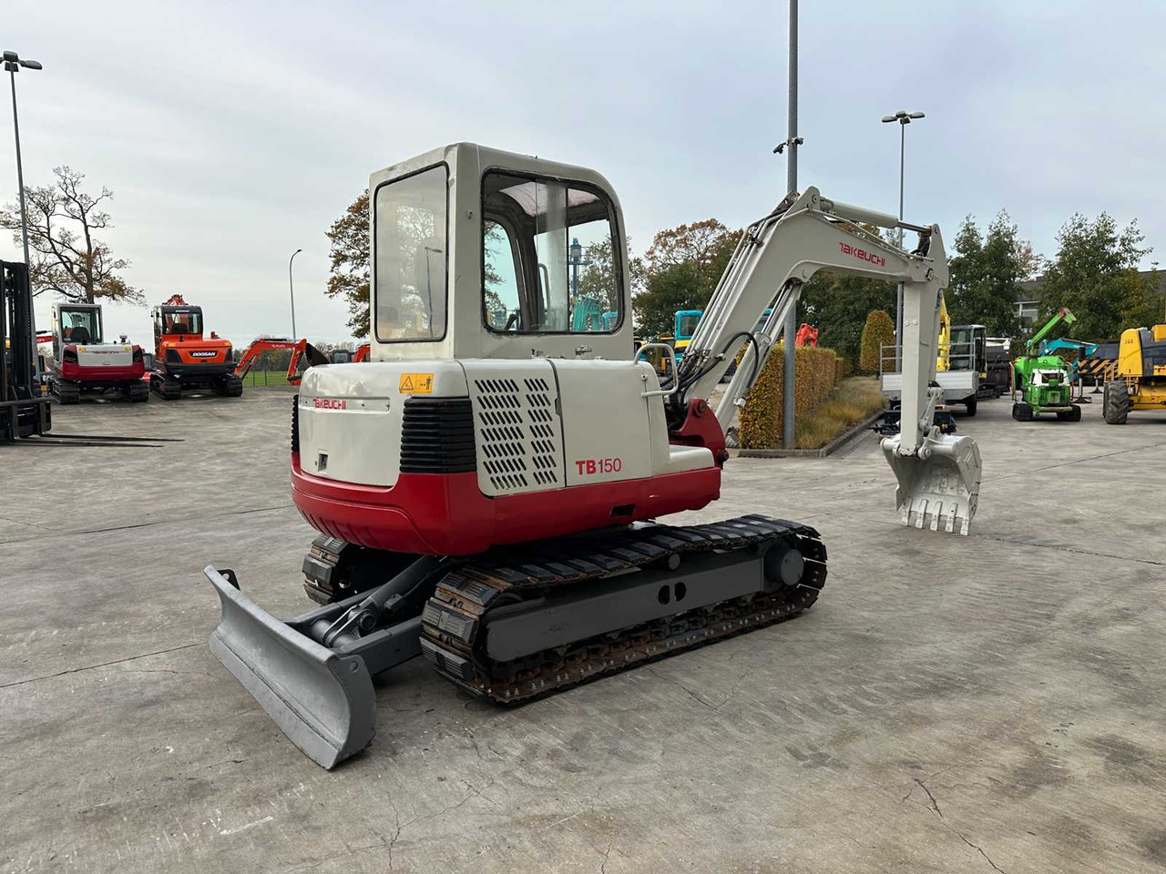 TAKEUCHI - - TB150C - MIDI EXCAVATOR - Εκσκαφέας: φωτογραφία 4 TAKEUCHI - - TB150C - MIDI EXCAVATOR - Εκσκαφέας: φωτογραφία 4