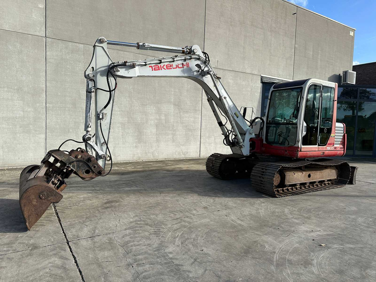 TAKEUCHI - TB175 - MIDI EXCAVATOR - Εκσκαφέας: φωτογραφία 1 TAKEUCHI - TB175 - MIDI EXCAVATOR - Εκσκαφέας: φωτογραφία 1