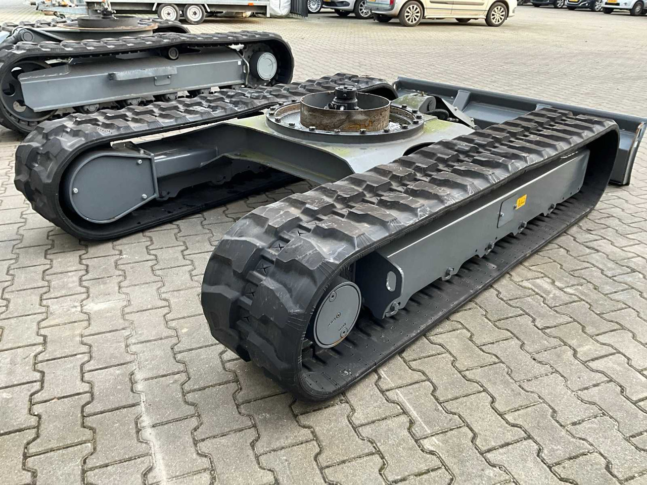 TAKEUCHI TB250-2 TRACKED DUMPER UNDERCARRIAGE - Μίνι ανατρεπόμενο: φωτογραφία 3 TAKEUCHI TB250-2 TRACKED DUMPER UNDERCARRIAGE - Μίνι ανατρεπόμενο: φωτογραφία 3