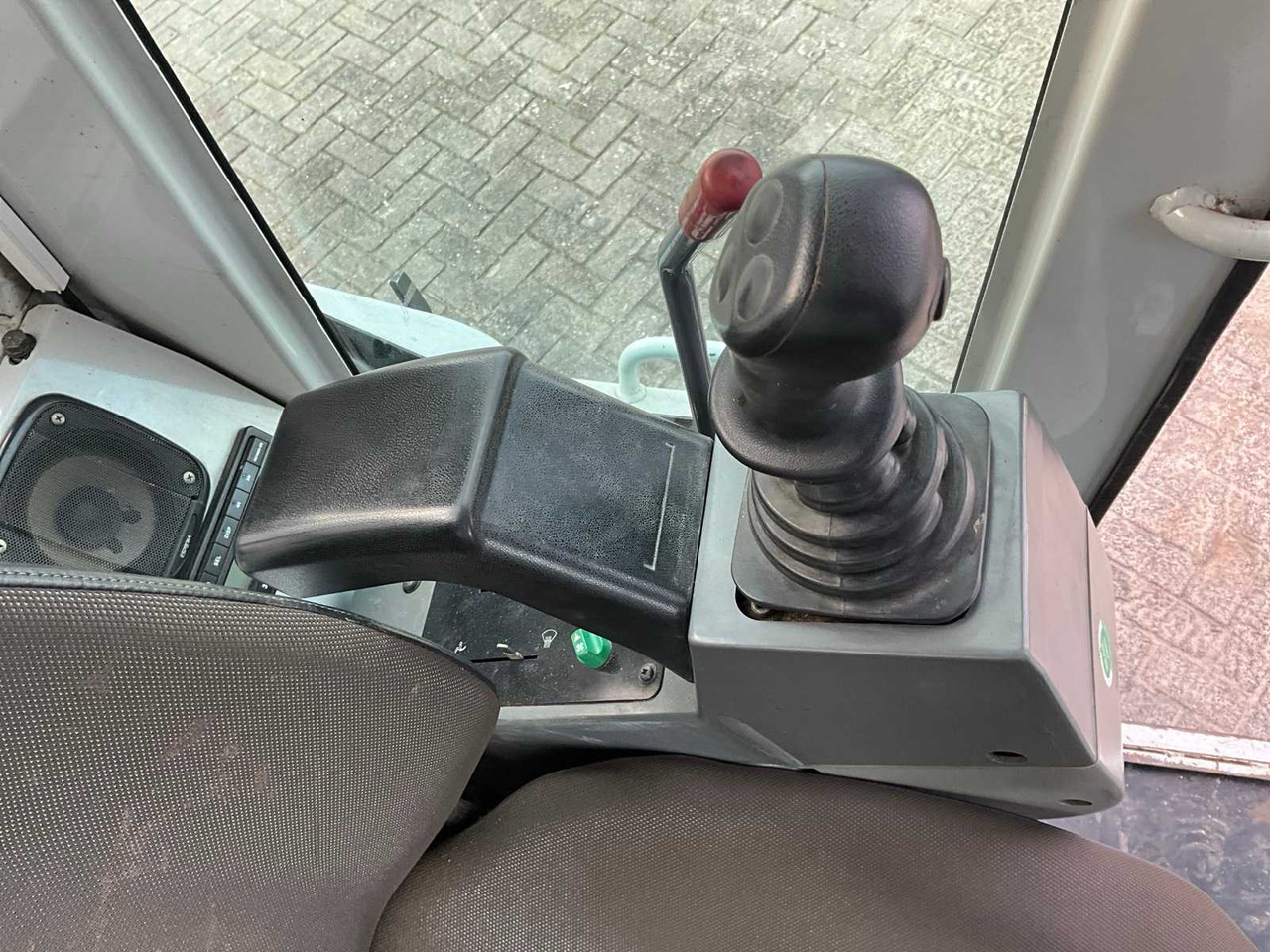 Μίνι ανατρεπόμενο TEKEUCHI TCR50 ROTARY TRACK DUMPER: φωτογραφία 16