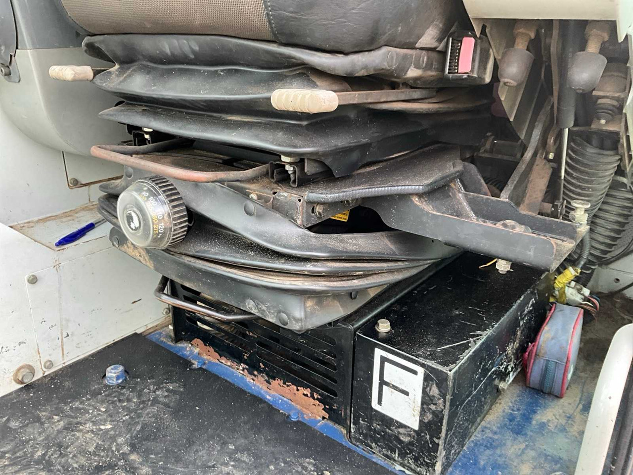 Μίνι ανατρεπόμενο TEKEUCHI TCR50 ROTARY TRACK DUMPER: φωτογραφία 14