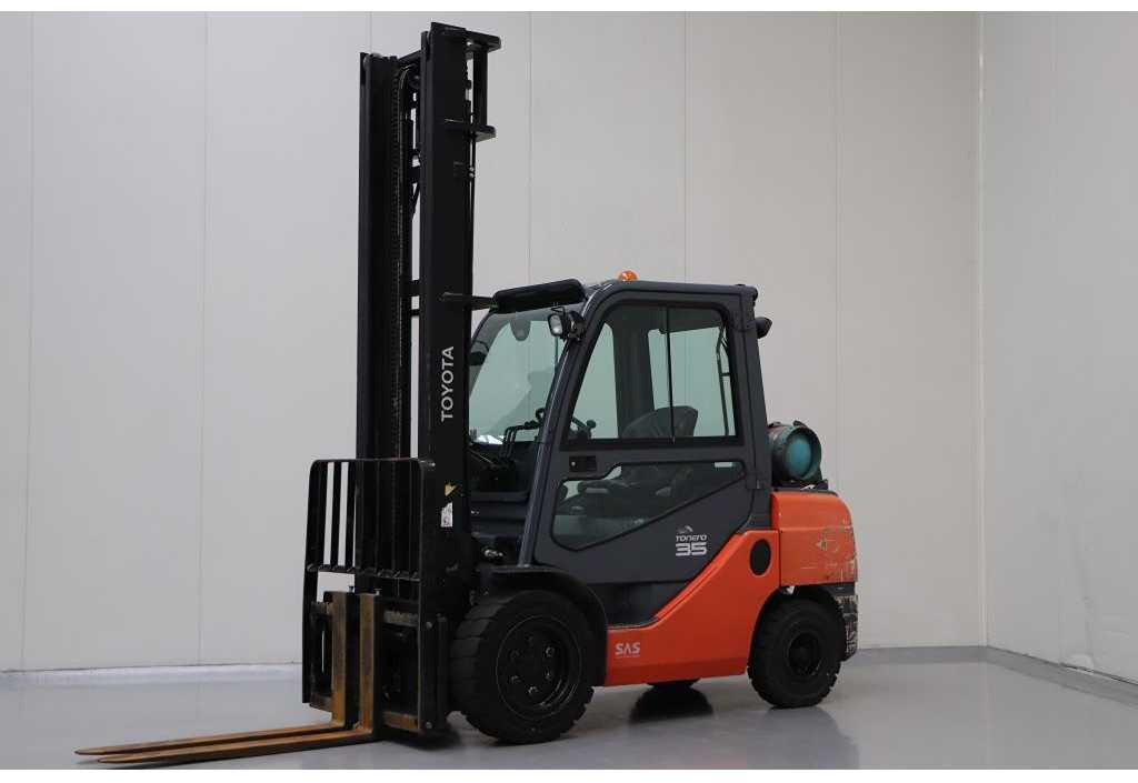 TOYOTA - 02-8FGJF35 - FORKLIFT, SIDESHIFT, 2015, 5M - Περονοφόρο όχημα: φωτογραφία 2 TOYOTA - 02-8FGJF35 - FORKLIFT, SIDESHIFT, 2015, 5M - Περονοφόρο όχημα: φωτογραφία 2