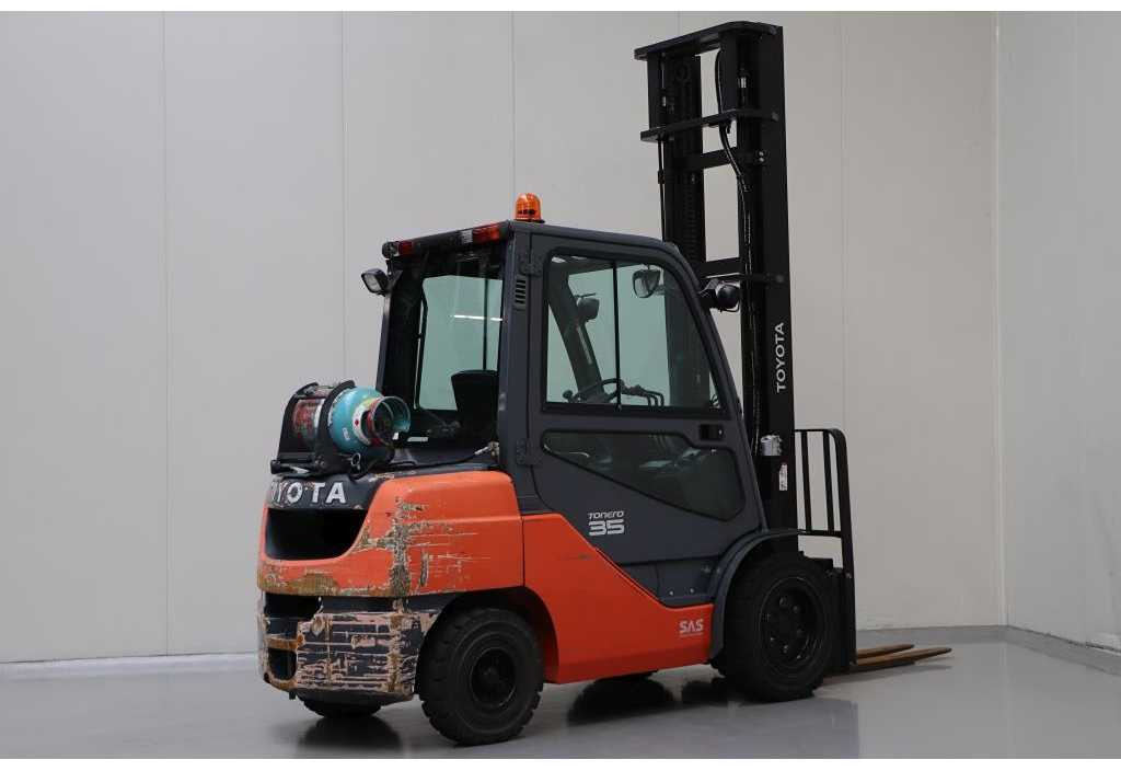 TOYOTA - 02-8FGJF35 - FORKLIFT, SIDESHIFT, 2015, 5M - Περονοφόρο όχημα: φωτογραφία 4 TOYOTA - 02-8FGJF35 - FORKLIFT, SIDESHIFT, 2015, 5M - Περονοφόρο όχημα: φωτογραφία 4
