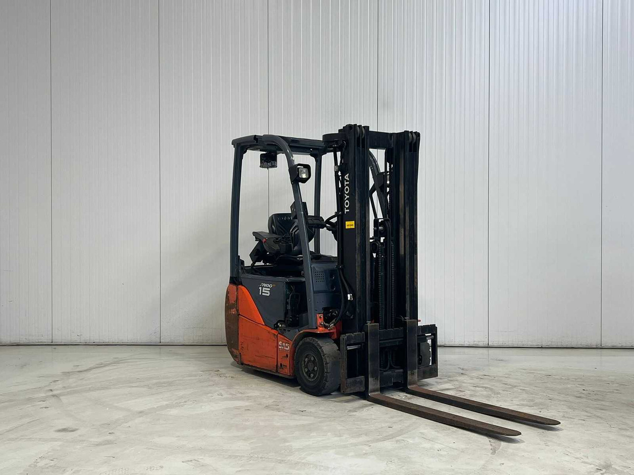 TOYOTA - 2015 - 8FBET15 - FORKLIFT TRUCK - Περονοφόρο όχημα: φωτογραφία 1 TOYOTA - 2015 - 8FBET15 - FORKLIFT TRUCK - Περονοφόρο όχημα: φωτογραφία 1
