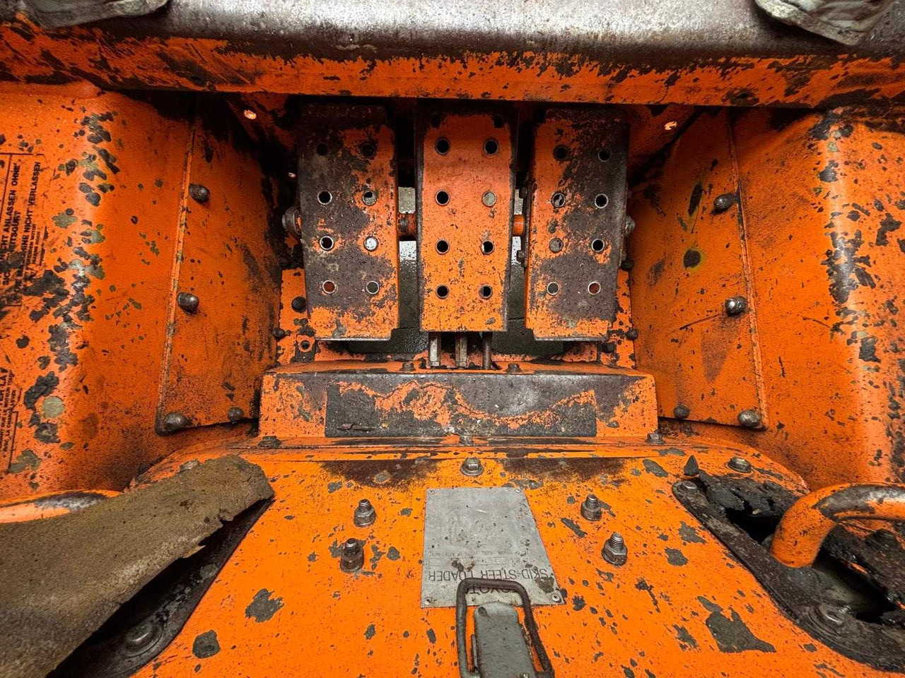 TOYOTA - - SDK8 - SKID STEER LOADER - Ερπυστριοφόρος μικρός φορτωτής: φωτογραφία 4 TOYOTA - - SDK8 - SKID STEER LOADER - Ερπυστριοφόρος μικρός φορτωτής: φωτογραφία 4