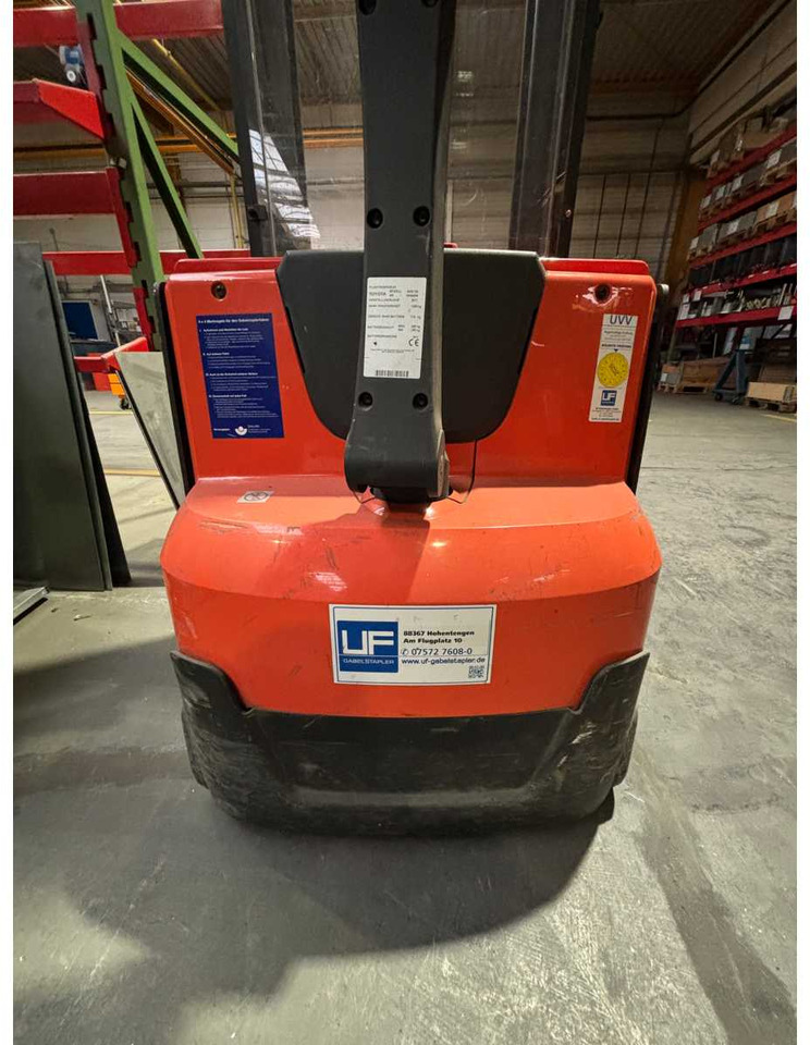 TOYOTA SWE 120 ELECTRIC PALLET TRUCK - Πλατφόρμα εναέρια: φωτογραφία 1 TOYOTA SWE 120 ELECTRIC PALLET TRUCK - Πλατφόρμα εναέρια: φωτογραφία 1
