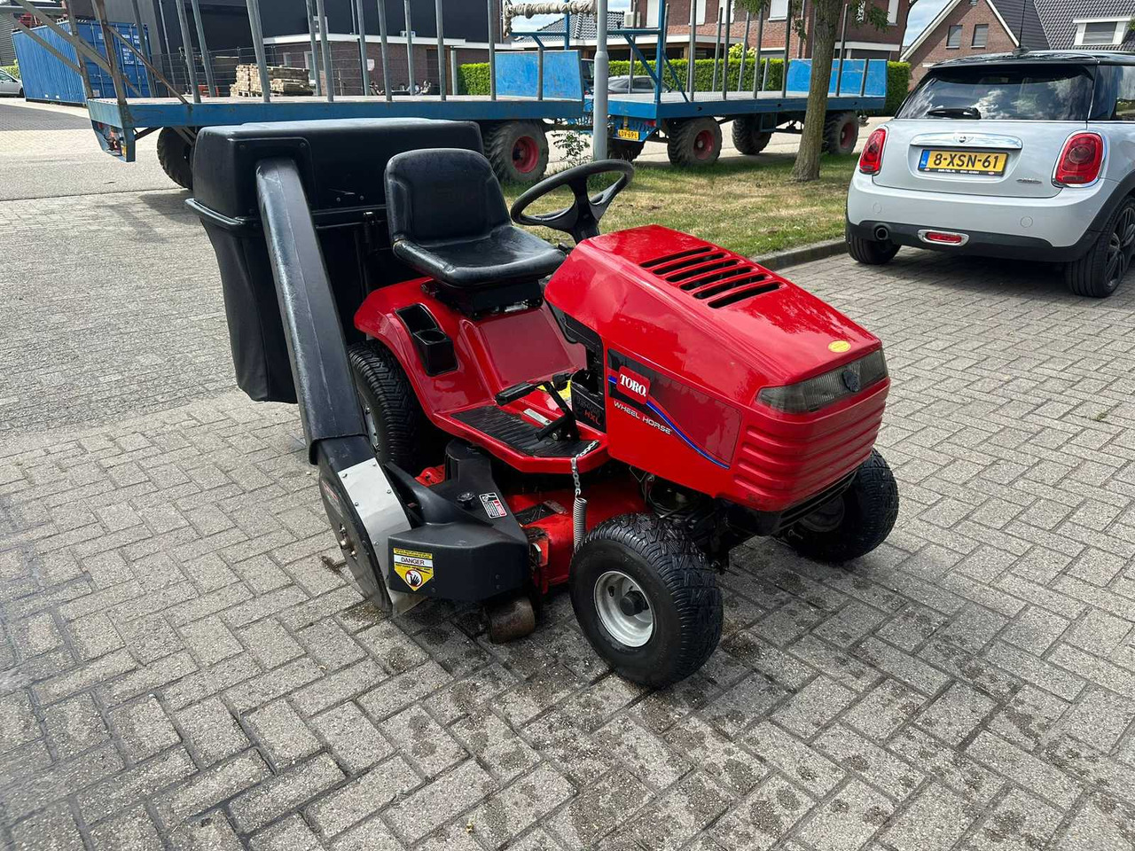 Toro Wheel horse - Χλοοκοπτικό: φωτογραφία 3 Toro Wheel horse - Χλοοκοπτικό: φωτογραφία 3