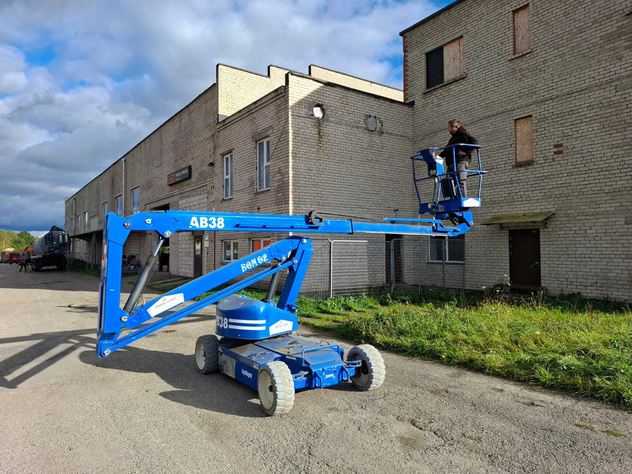 UpRight AB38N - Πλατφόρμα εναέρια: φωτογραφία 5 UpRight AB38N - Πλατφόρμα εναέρια: φωτογραφία 5