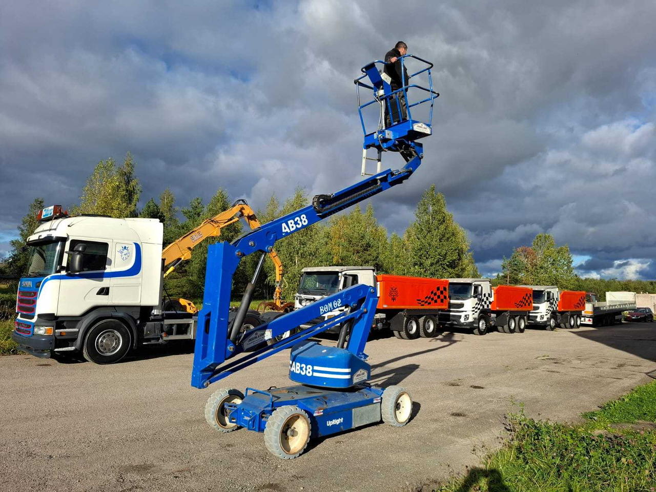 UpRight AB38N - Πλατφόρμα εναέρια: φωτογραφία 3 UpRight AB38N - Πλατφόρμα εναέρια: φωτογραφία 3