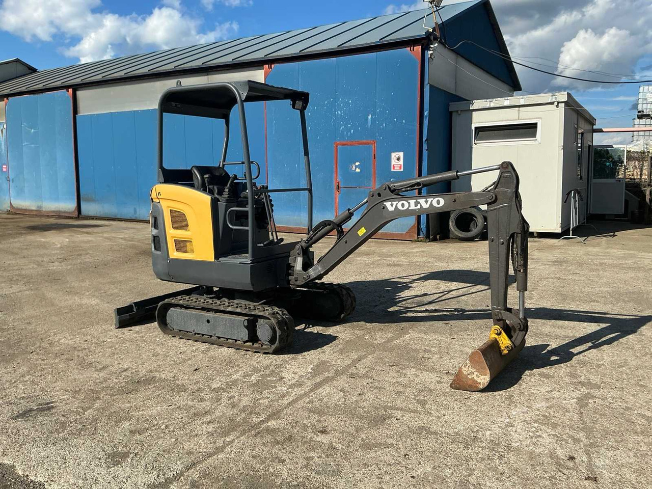 VOLVO EC 18 D - Μίνι εκσκαφέας: φωτογραφία 1 VOLVO EC 18 D - Μίνι εκσκαφέας: φωτογραφία 1