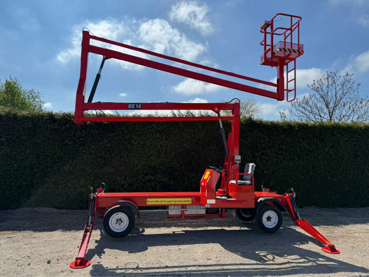 VTC Lift BE16 - Πλατφόρμα εναέρια: φωτογραφία 4 VTC Lift BE16 - Πλατφόρμα εναέρια: φωτογραφία 4