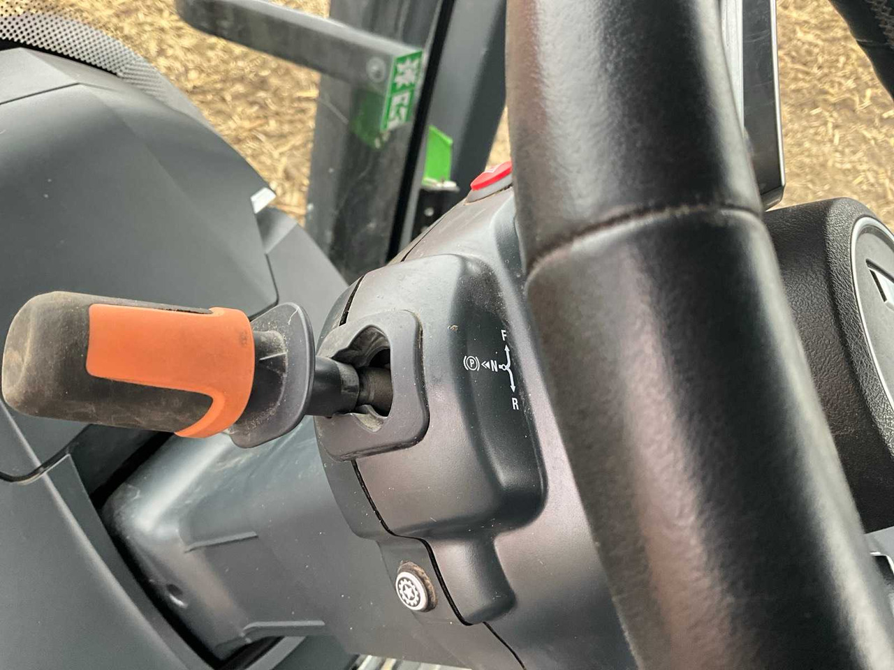 Τρακτέρ Valtra T175E: φωτογραφία 25