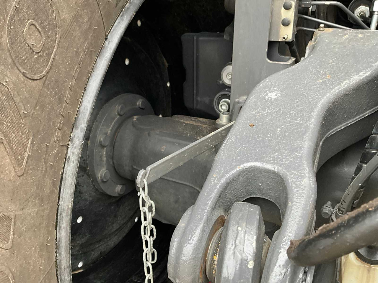 Τρακτέρ Valtra T175E: φωτογραφία 17