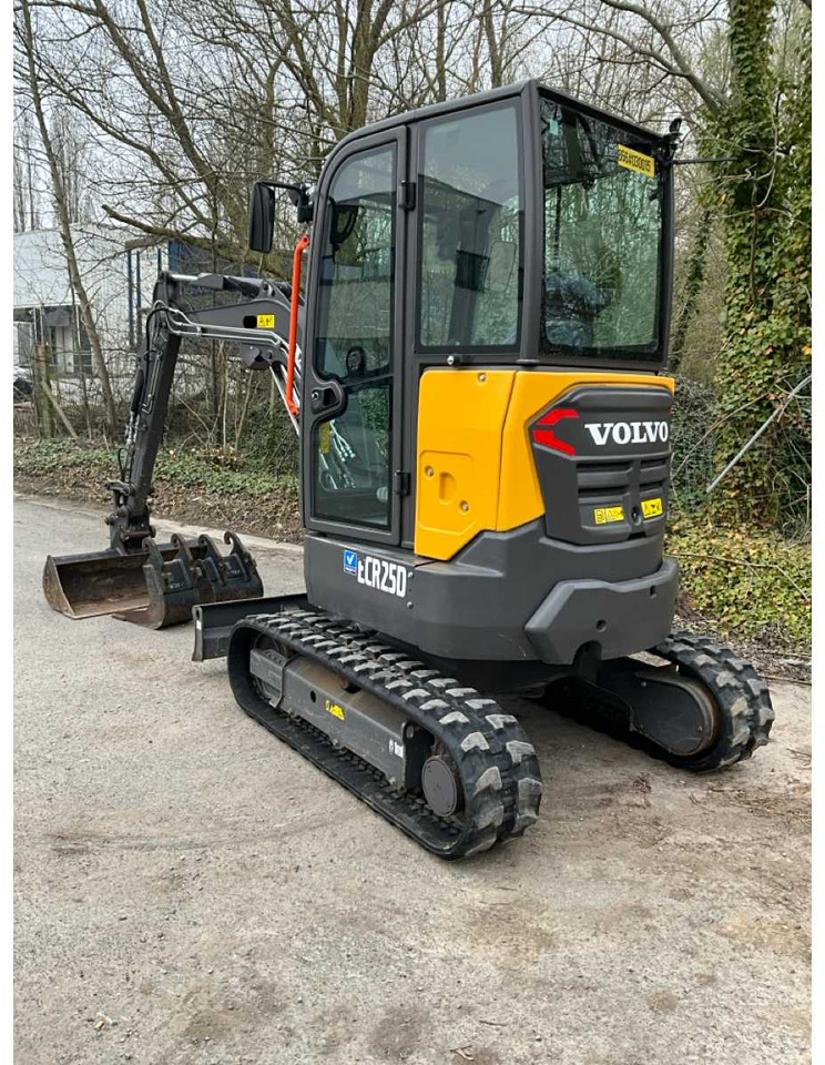 Volvo ECR25D - Μίνι εκσκαφέας: φωτογραφία 4 Volvo ECR25D - Μίνι εκσκαφέας: φωτογραφία 4