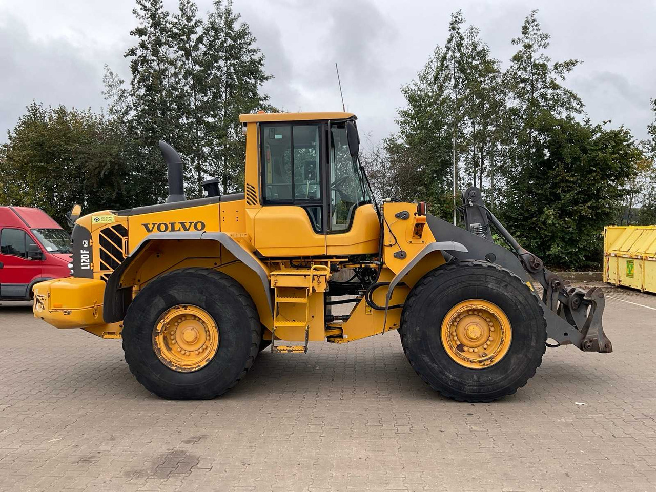 Volvo L120F - Ελαστιχοφόρος φορτωτής: φωτογραφία 4 Volvo L120F - Ελαστιχοφόρος φορτωτής: φωτογραφία 4