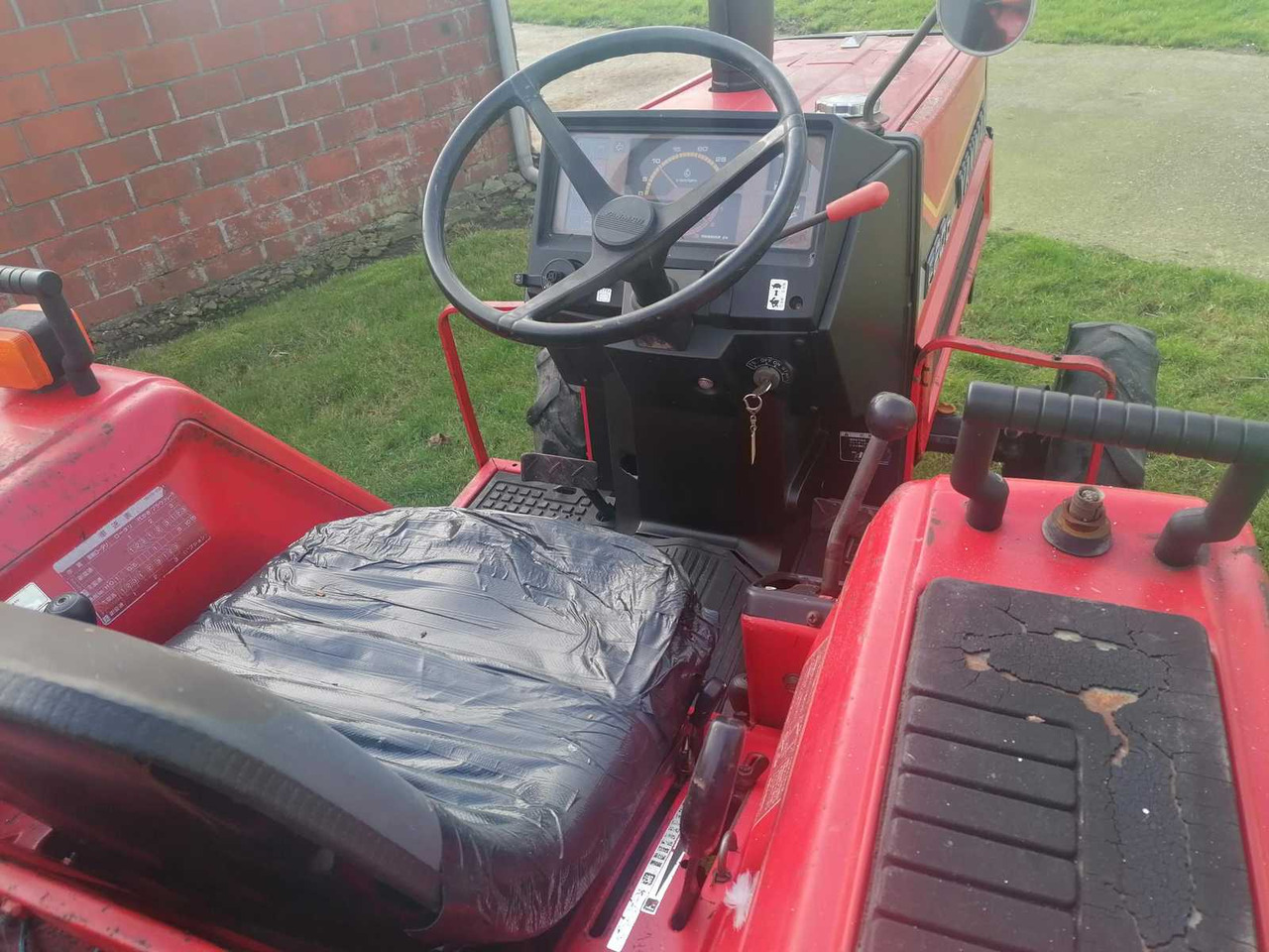 Yanmar F20D - Μικρό τρακτέρ: φωτογραφία 5 Yanmar F20D - Μικρό τρακτέρ: φωτογραφία 5