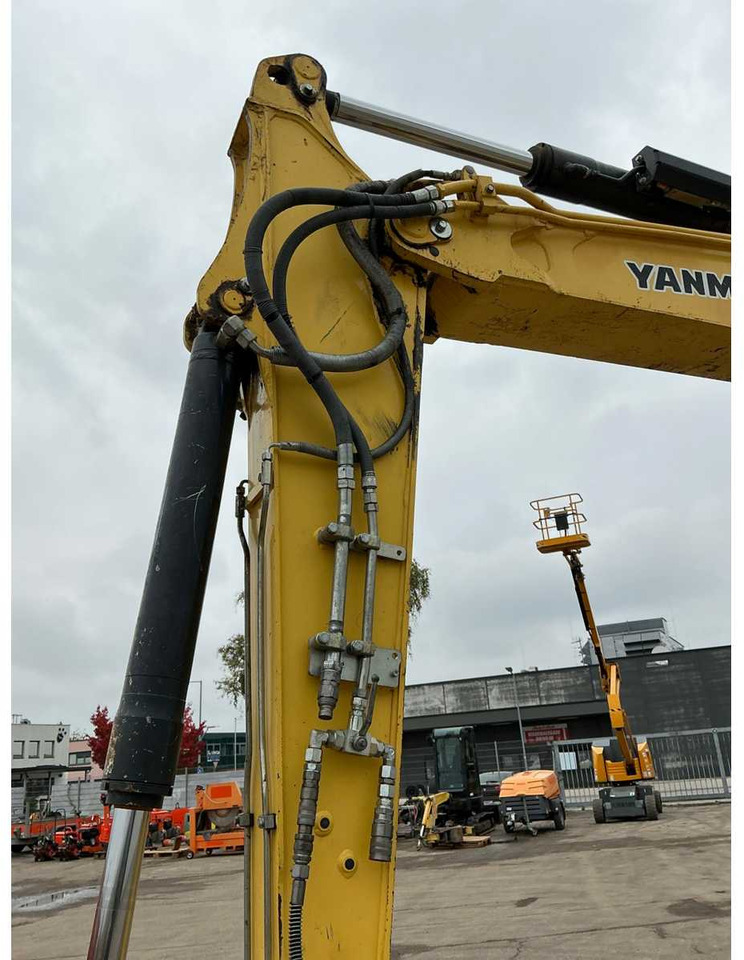 Ερπυστριοφόρος εκσκαφέας Yanmar SV100-2A: φωτογραφία 22 Ερπυστριοφόρος εκσκαφέας Yanmar SV100-2A: φωτογραφία 22