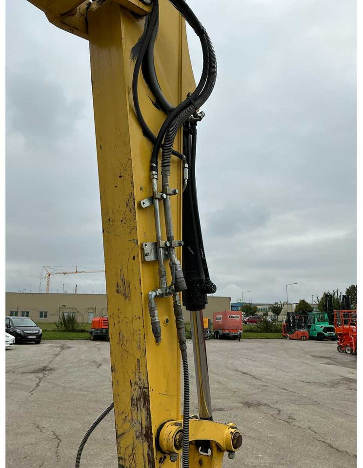 Ερπυστριοφόρος εκσκαφέας Yanmar SV100-2A: φωτογραφία 15 Ερπυστριοφόρος εκσκαφέας Yanmar SV100-2A: φωτογραφία 15
