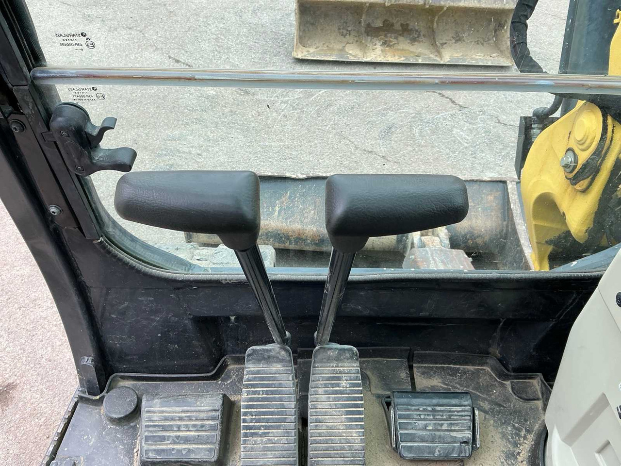 Ερπυστριοφόρος εκσκαφέας Yanmar SV100-2A: φωτογραφία 40 Ερπυστριοφόρος εκσκαφέας Yanmar SV100-2A: φωτογραφία 40