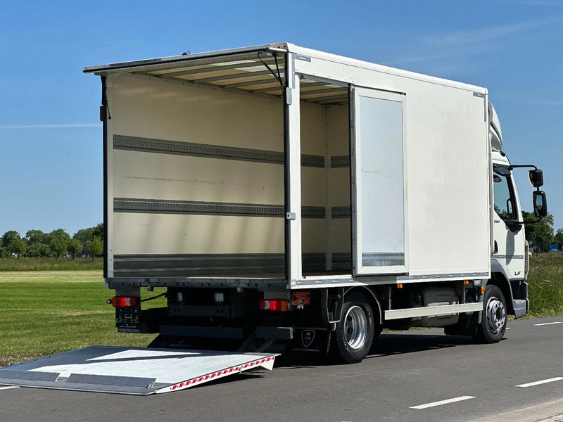 DAF LF 230 LF230.12 EURO6. 61797km!! 440x244x228 Bakwagen met Laadklep. als in NIEUWSTAAT!! - Φορτηγό κόφα: φωτογραφία 4 DAF LF 230 LF230.12 EURO6. 61797km!! 440x244x228 Bakwagen met Laadklep. als in NIEUWSTAAT!! - Φορτηγό κόφα: φωτογραφία 4