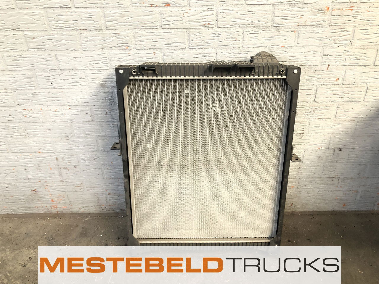 Mercedes-Benz Radiateur - Σύστημα ψύξης για Φορτηγό: φωτογραφία 1 Mercedes-Benz Radiateur - Σύστημα ψύξης για Φορτηγό: φωτογραφία 1