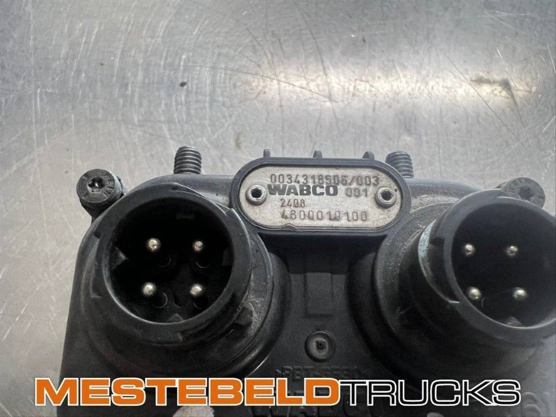 Mercedes-Benz Voetremklep - Εξαρτήματα φρένων για Φορτηγό: φωτογραφία 2 Mercedes-Benz Voetremklep - Εξαρτήματα φρένων για Φορτηγό: φωτογραφία 2